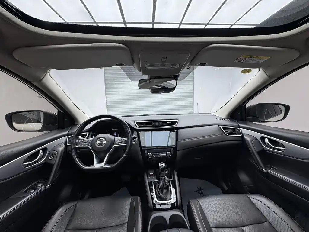 Nissan Qashqai — миниатюра 12