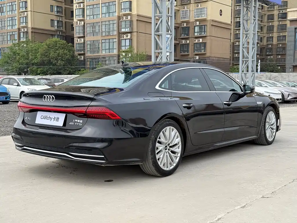 Audi A7L — миниатюра 6