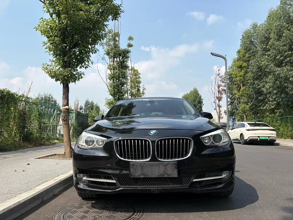 BMW 5 Series GT — миниатюра 2