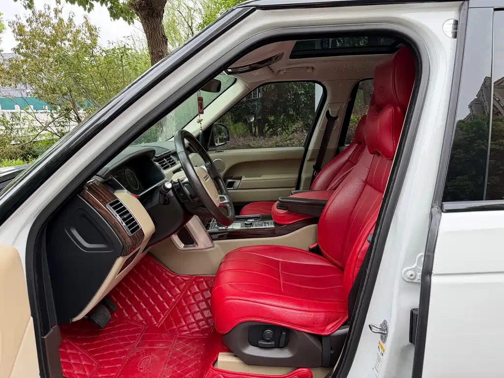 Land Rover Range Rover — миниатюра 8