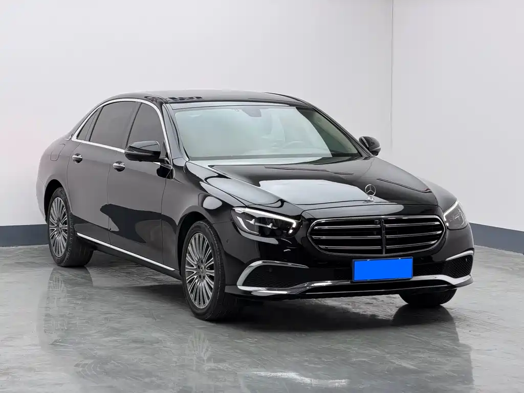 Mercedes-Benz E-Class — миниатюра 3