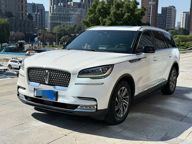 Lincoln Aviator