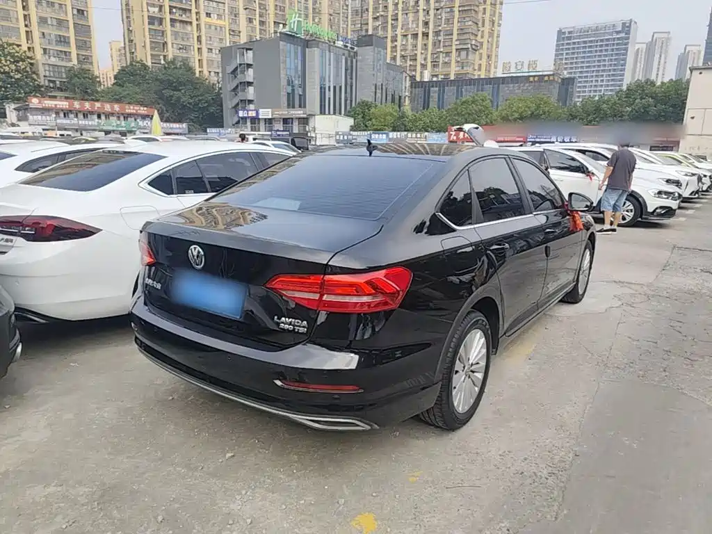 Volkswagen Lavida — миниатюра 7