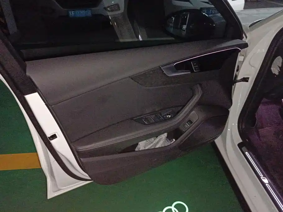Audi A4L — миниатюра 7
