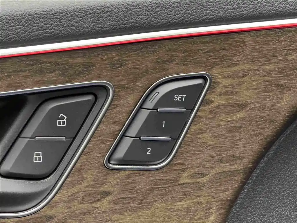 Audi Q7 — миниатюра 14