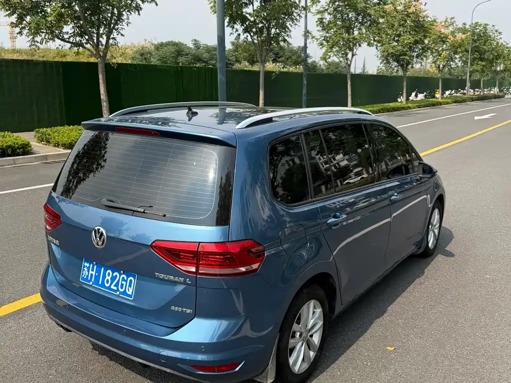 Volkswagen Touran — миниатюра 5
