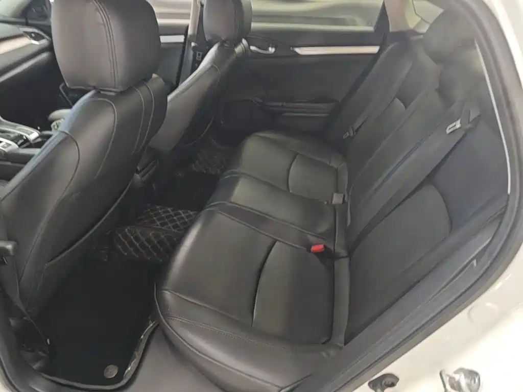 Honda Civic — миниатюра 17