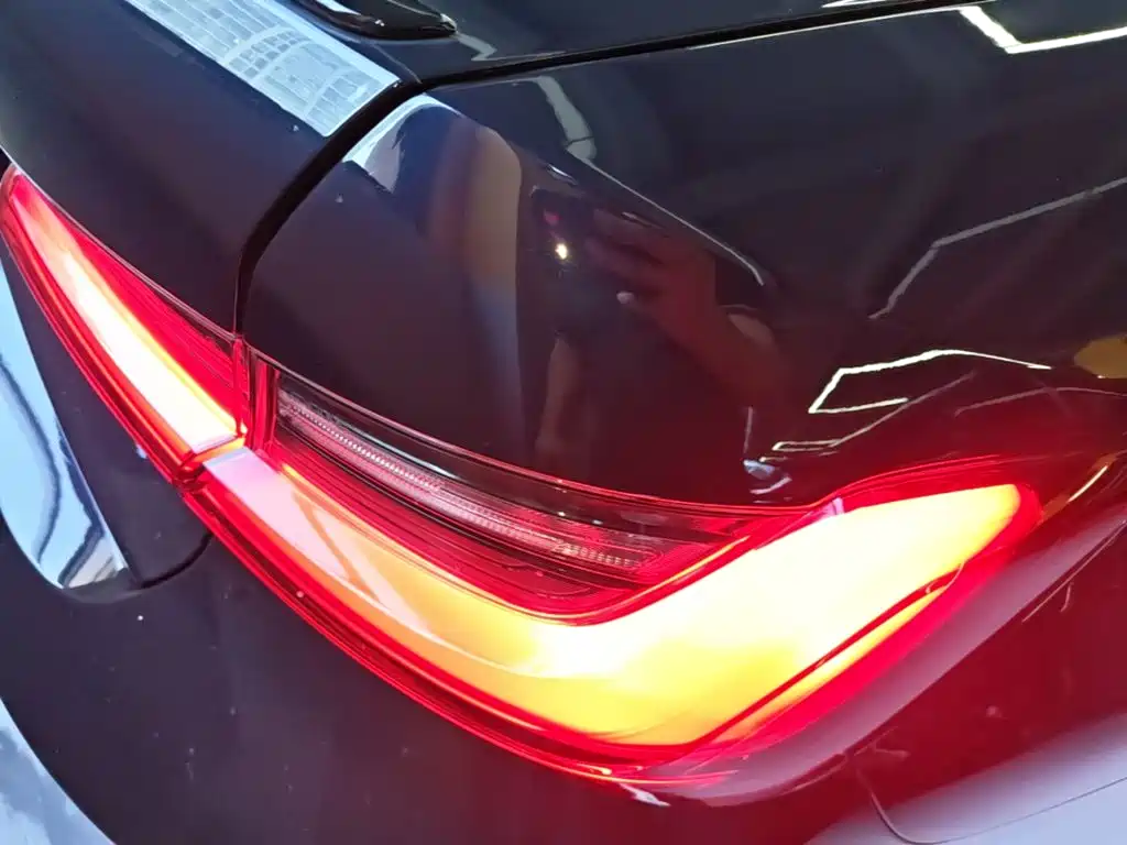 BMW 3 Series — миниатюра 8