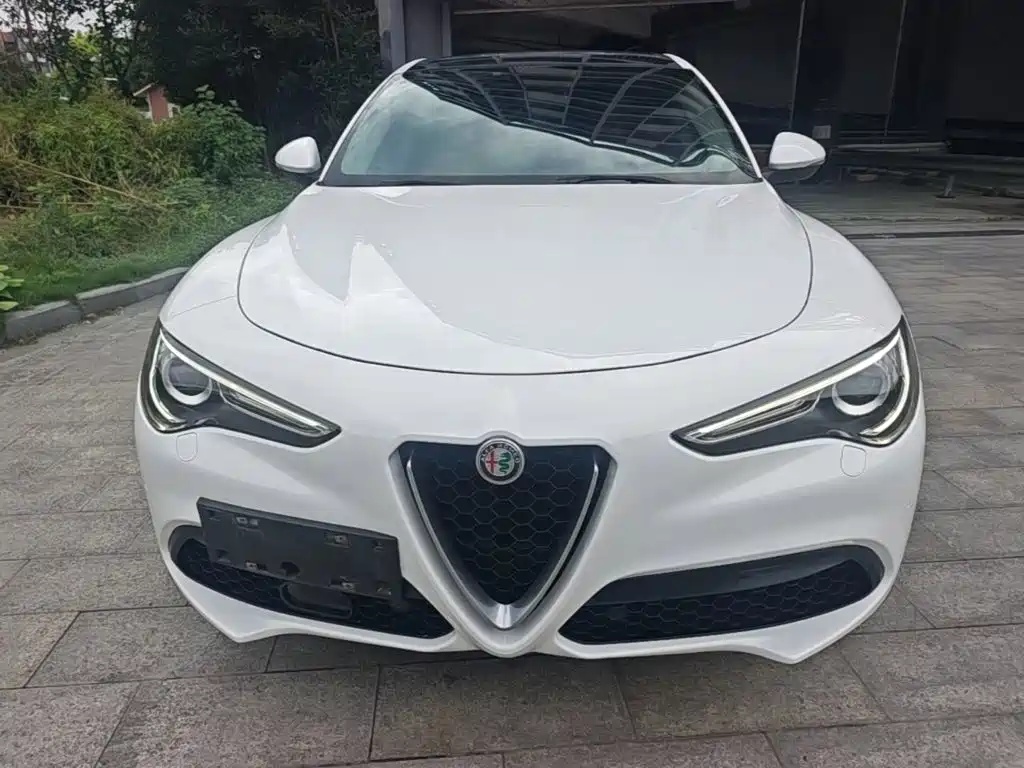 Alfa Romeo Stelvio — миниатюра 3