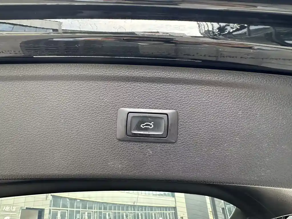 Audi Q5L — миниатюра 38