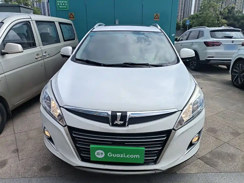 Luxgen U6 — миниатюра 3