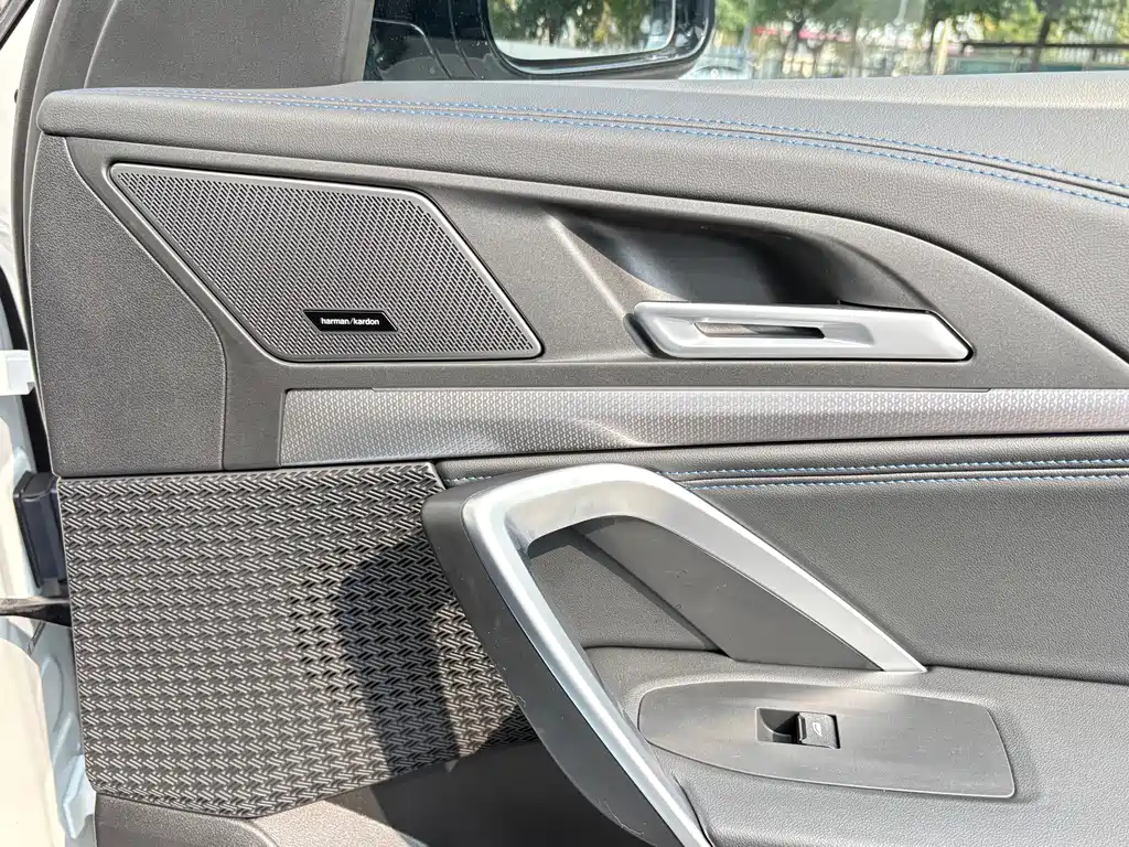 BMW X1 — миниатюра 14