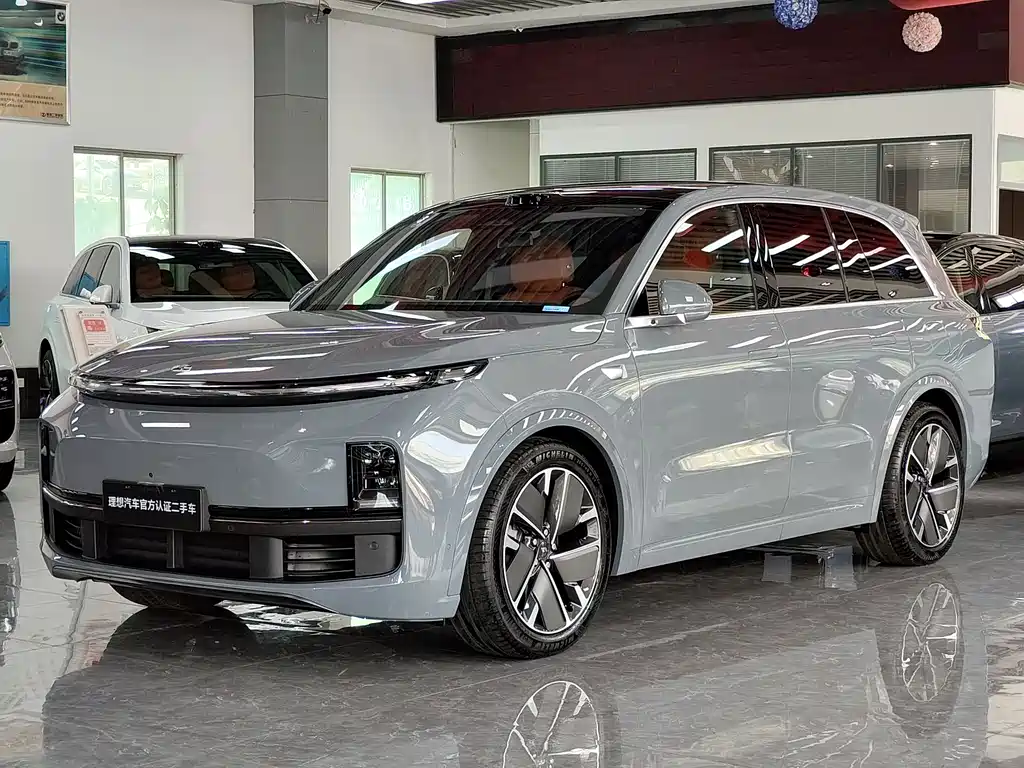 Li Auto Li L8 2025