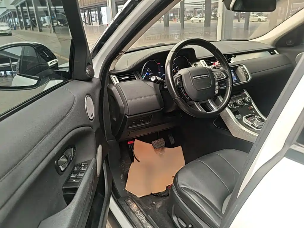 Land Rover Evoque — миниатюра 16