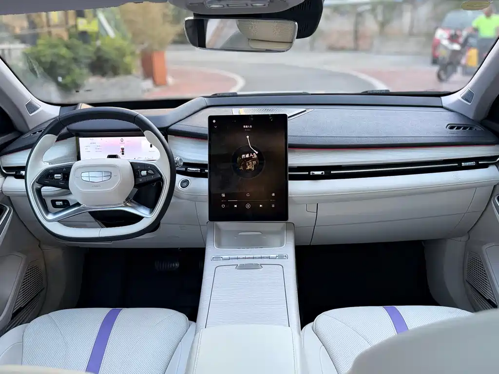 GEELY AUTOMOBILE XINGRUI