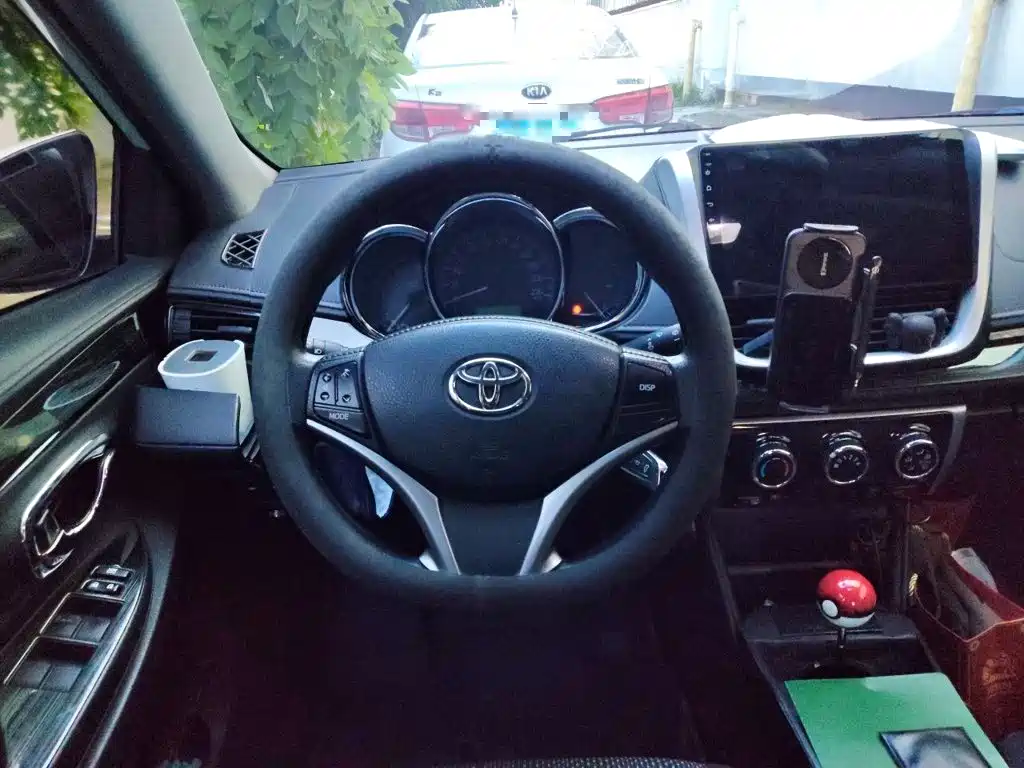 Toyota Vios FS — миниатюра 6