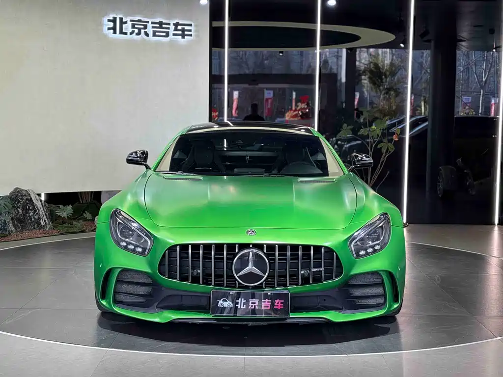 MERCEDES-BENZ AMG GT