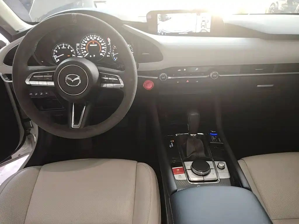 Mazda 3 Axela — миниатюра 10