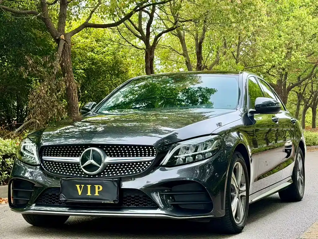 Mercedes-Benz C-Class 2021