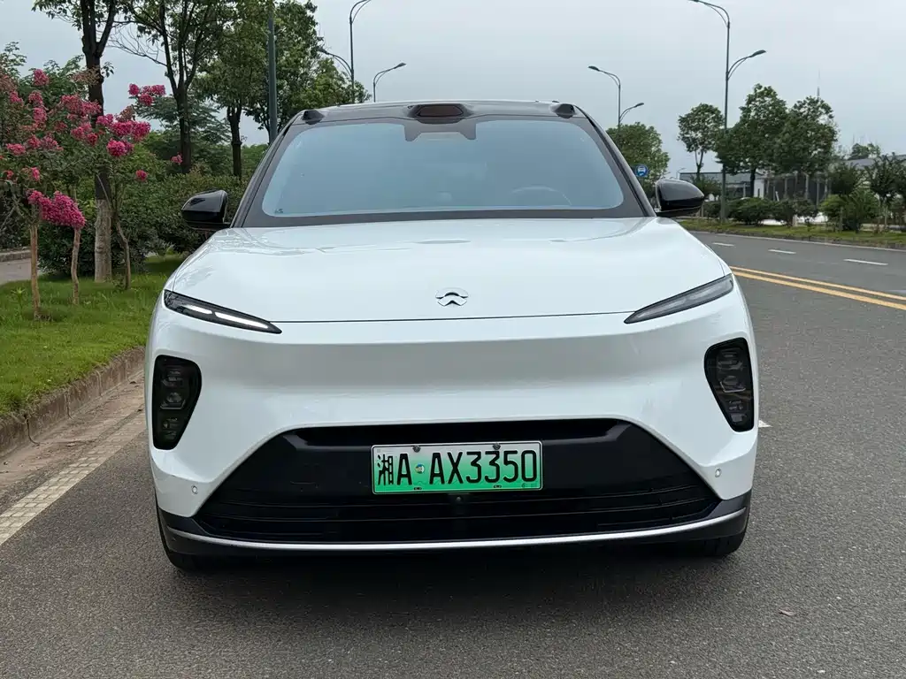 NIO ES8 — миниатюра 2