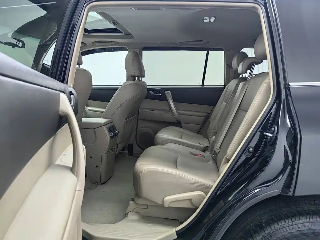 Toyota Highlander — миниатюра 15