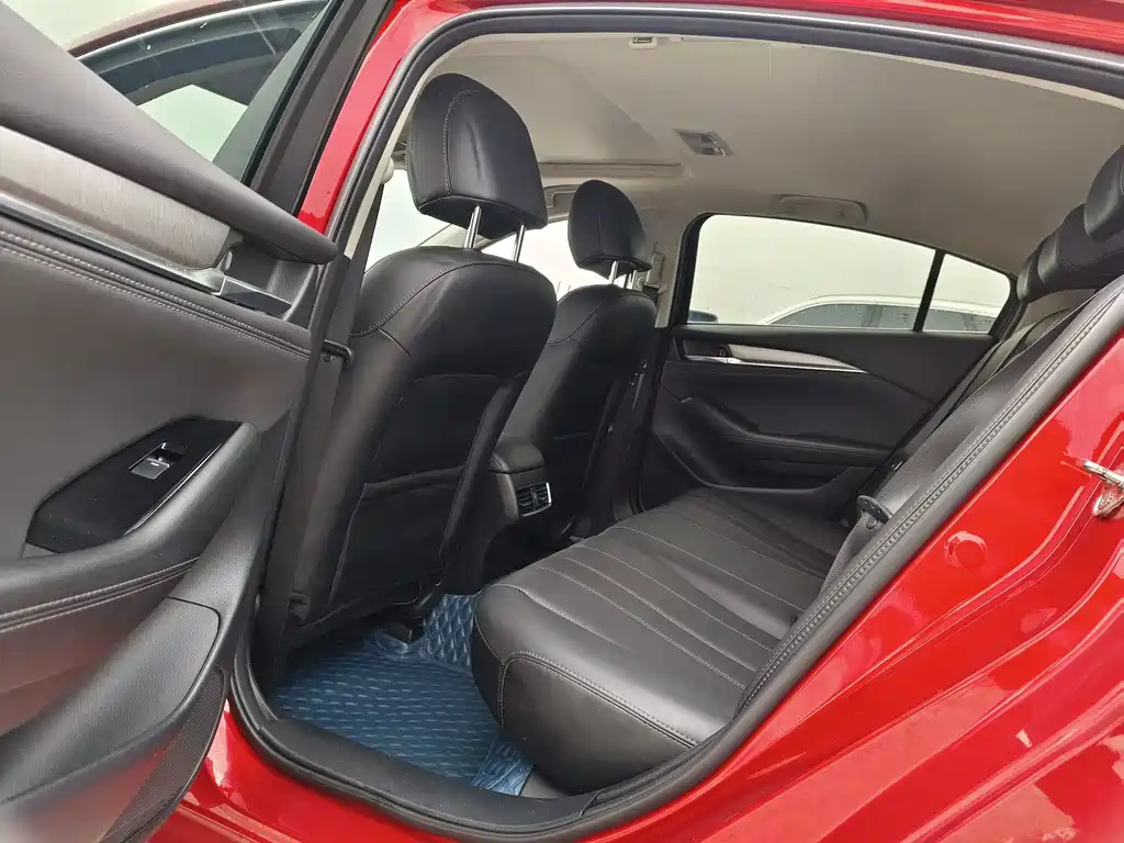Mazda Atenza — миниатюра 8