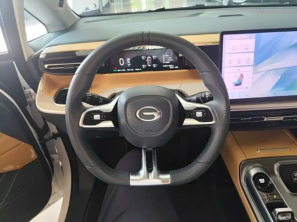 GAC Motor Trumpchi E8 PHEV — миниатюра 11