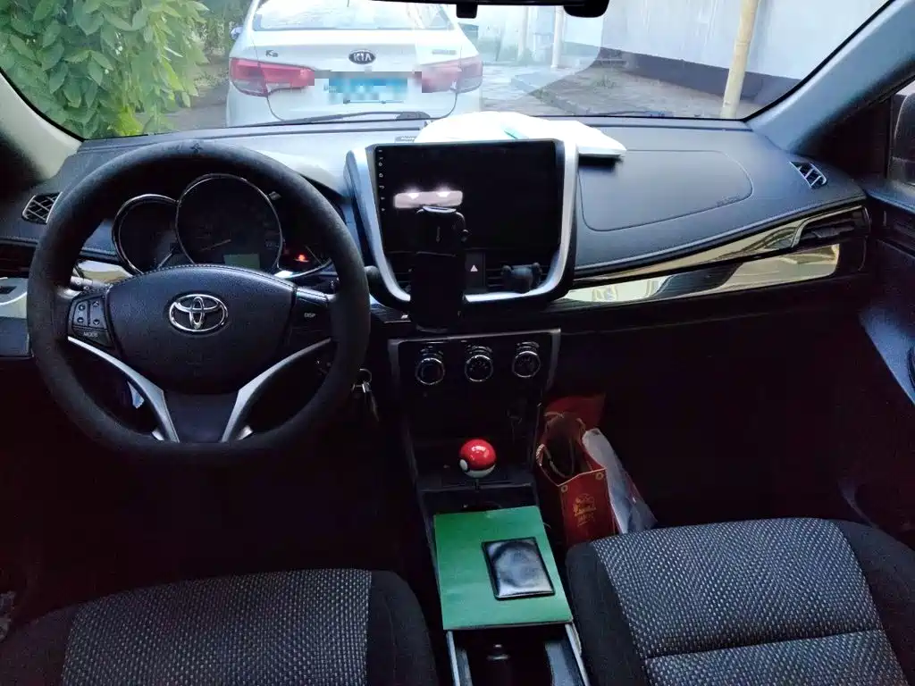 Toyota Vios FS — миниатюра 5