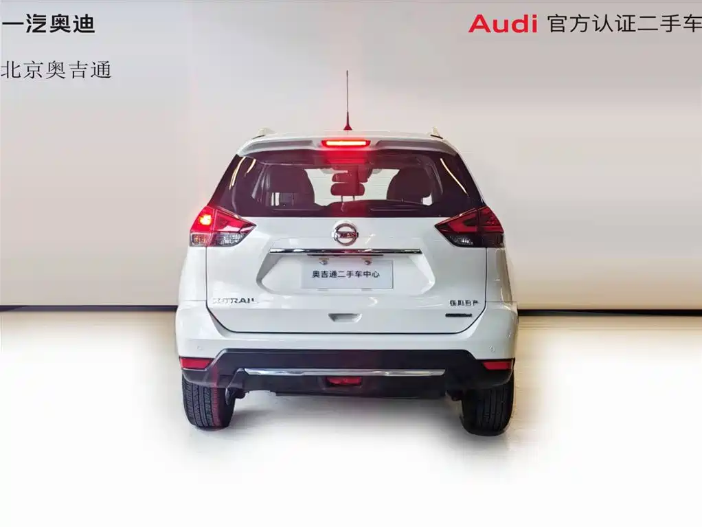 Nissan X-Trail — миниатюра 12
