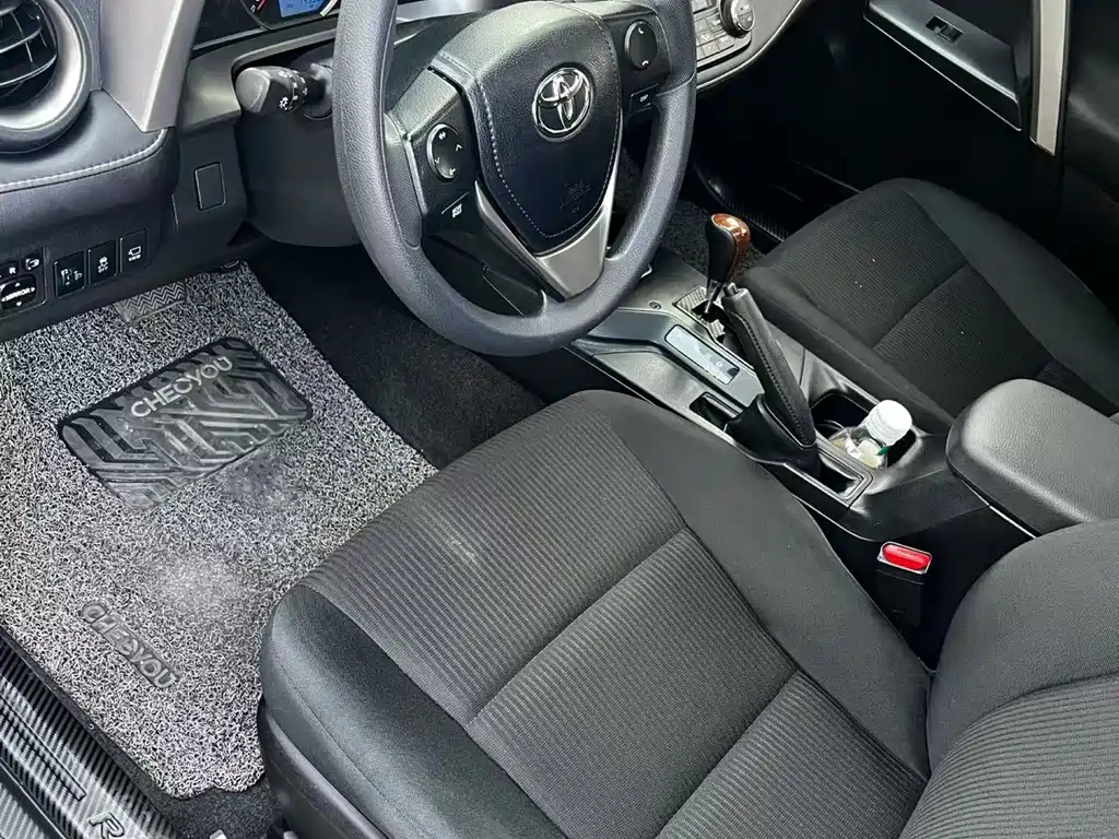 Toyota RAV4 — миниатюра 4