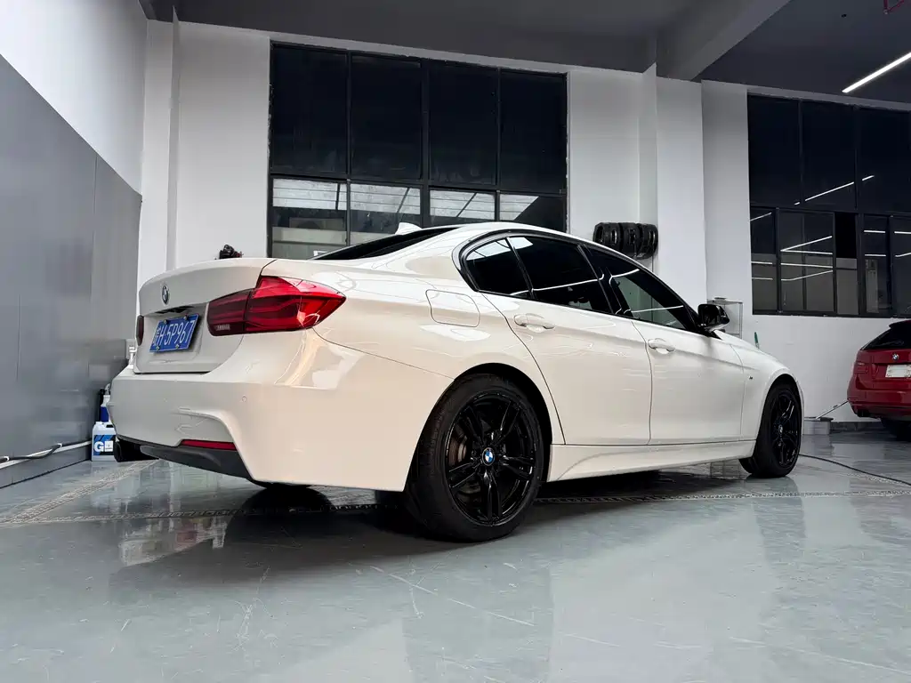 BMW 3 Series — миниатюра 3