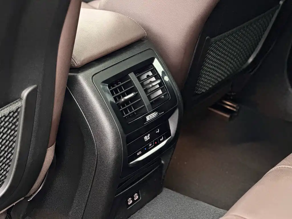 BMW X4 — миниатюра 9