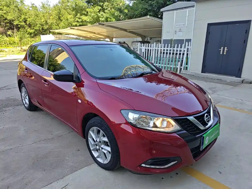 Nissan Tiida — миниатюра 4
