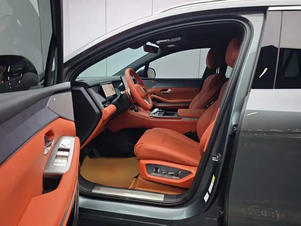 BYD Tang L — миниатюра 11