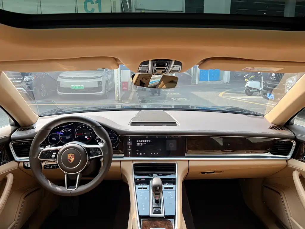 Porsche Panamera — миниатюра 5
