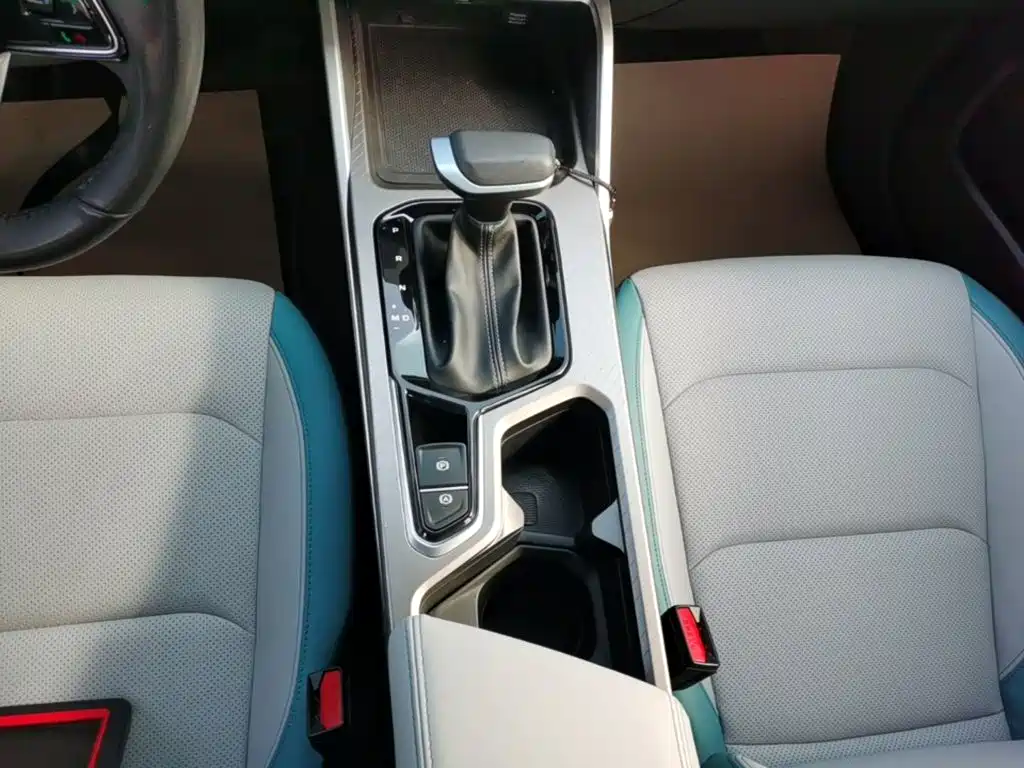 Geely Emgrand — миниатюра 14
