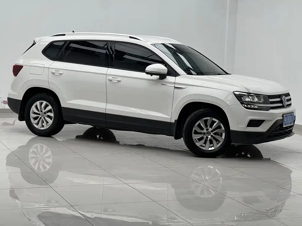 Volkswagen Tharu — миниатюра 3
