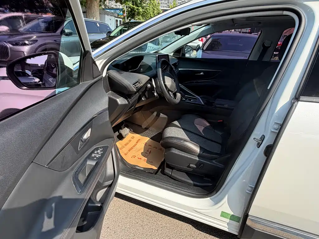 Peugeot 5008 — миниатюра 14