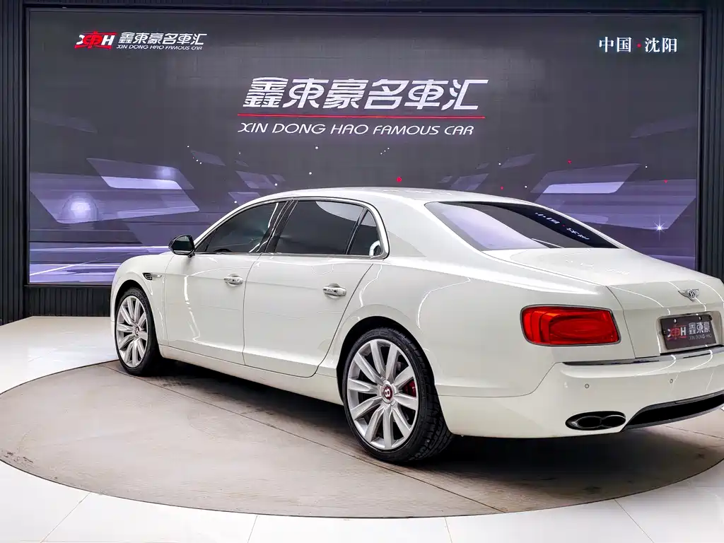 Bentley Flying Spur 2017 4.0T V8 S Standard