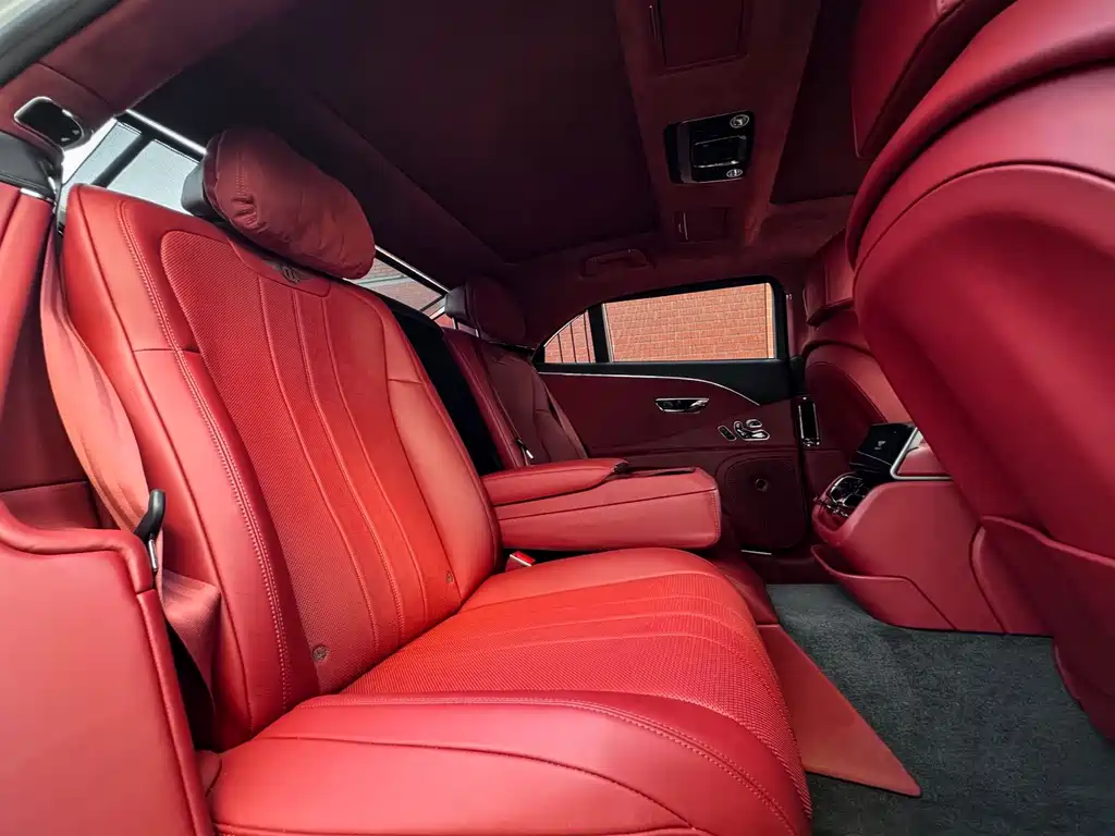 Bentley Flying Spur — миниатюра 13