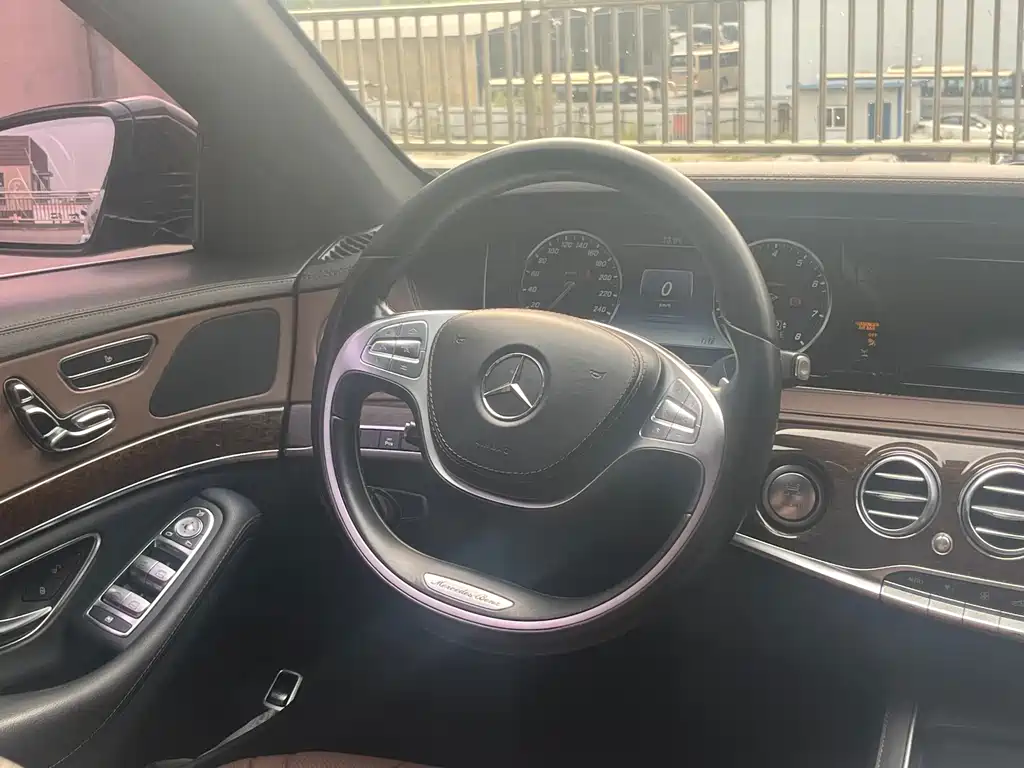 Mercedes-Benz S-Class — миниатюра 15