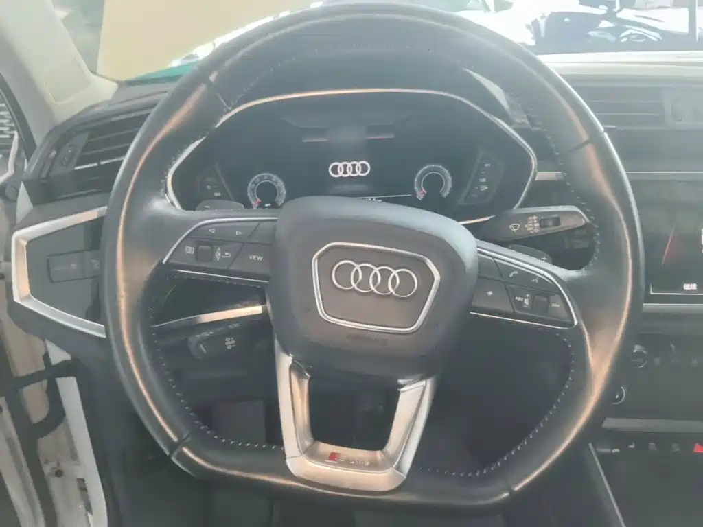 Audi Q3 — миниатюра 11