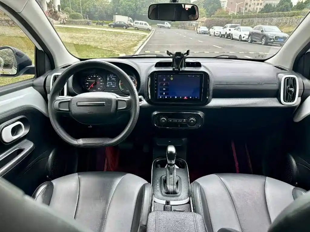 Roewe Clever — миниатюра 9