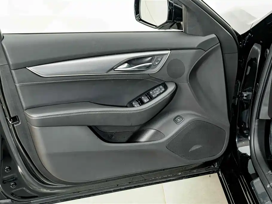 Cadillac CT5 — миниатюра 16