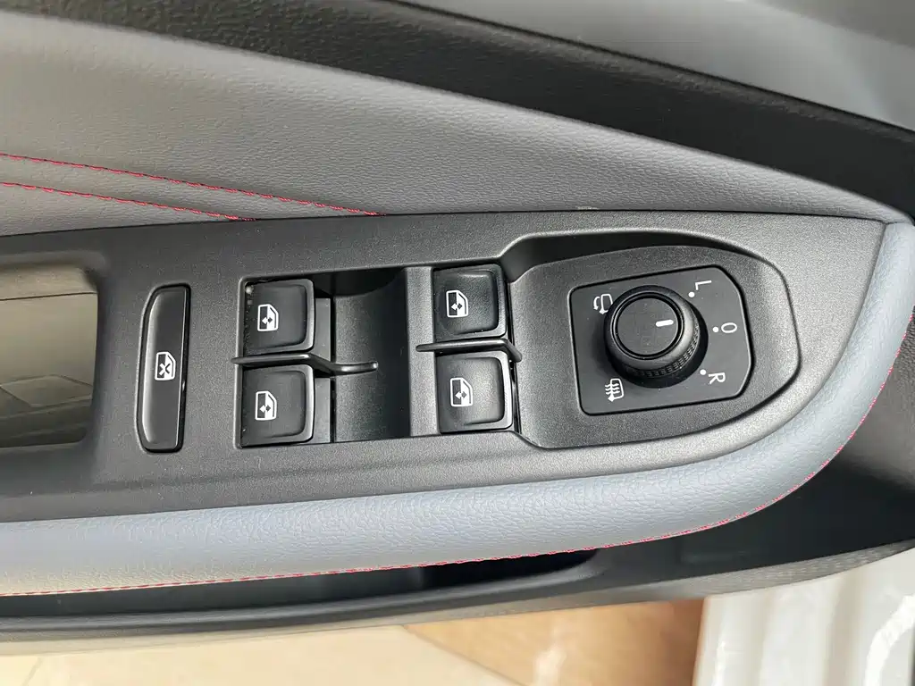 Volkswagen Lamando — миниатюра 15
