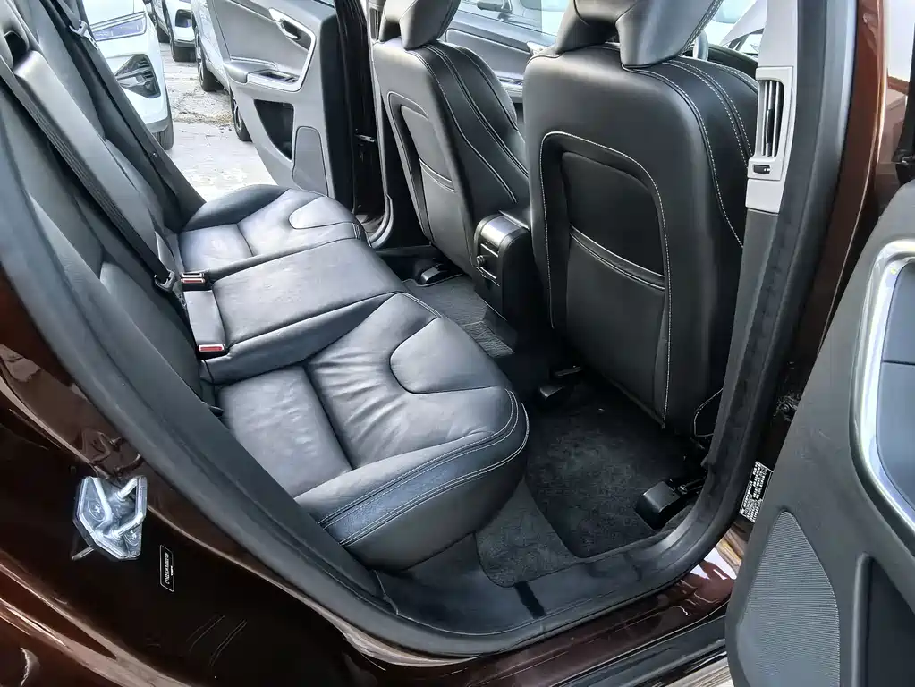 Volvo XC60 — миниатюра 13