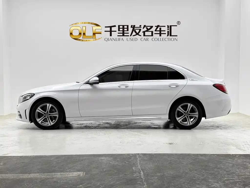 Mercedes-Benz C-Class — миниатюра 3