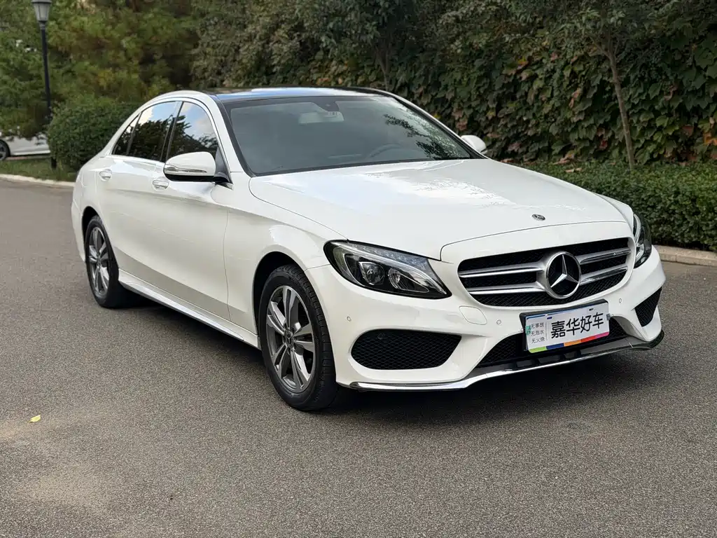Mercedes-Benz C-Class — миниатюра 3