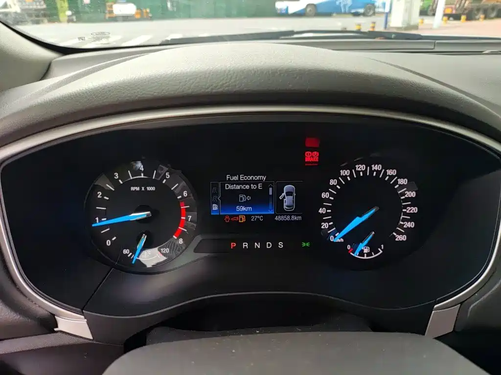 Ford Mondeo — миниатюра 12