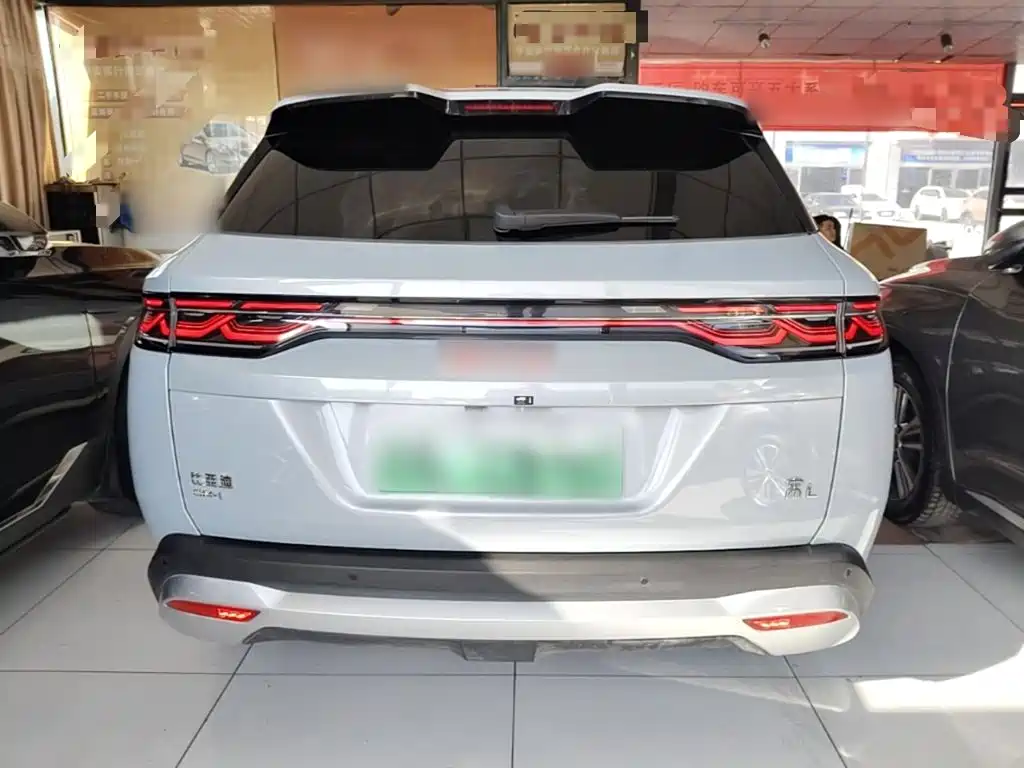 BYD L DM-i — миниатюра 6